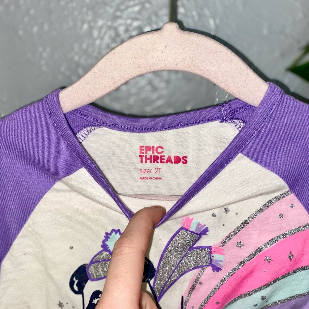 Epic threads Top - NEW - Picture 3 of 3